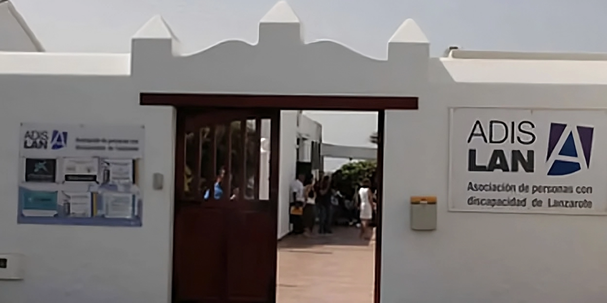 ADISLAN represalia directa y un ataque frontal a la libertad sindical.